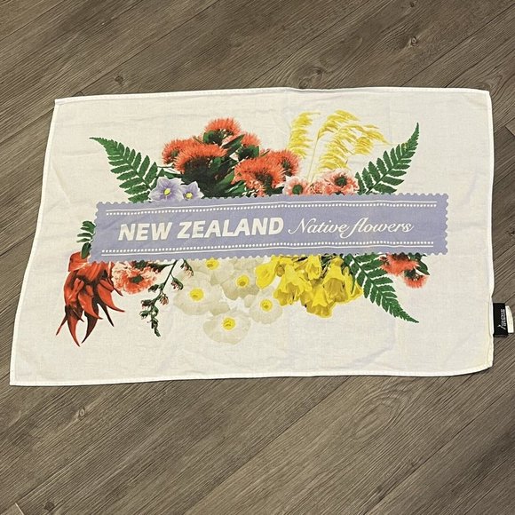 Slice Of Heaven New Zealand Souvenir Hand Towel Native Flowers - Picture 1 of 16